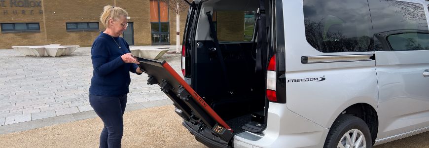 Guide complet pour l’entretien de votre voiture équipée handicapé