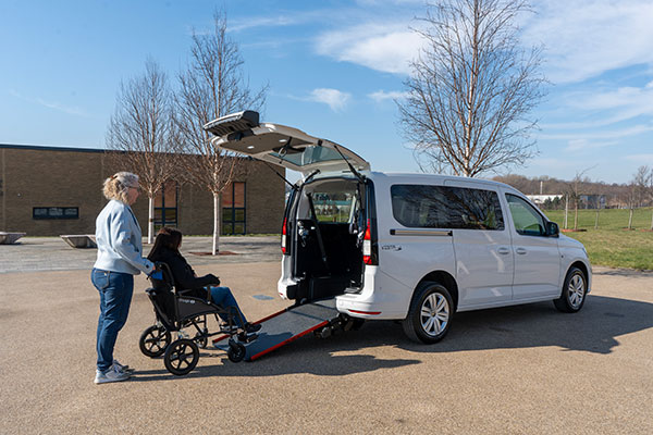 Volkswagen Caddy Vista RE 18