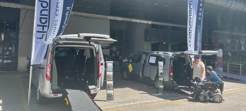 Auto per disabili in esposizione all’Exposanità 2022