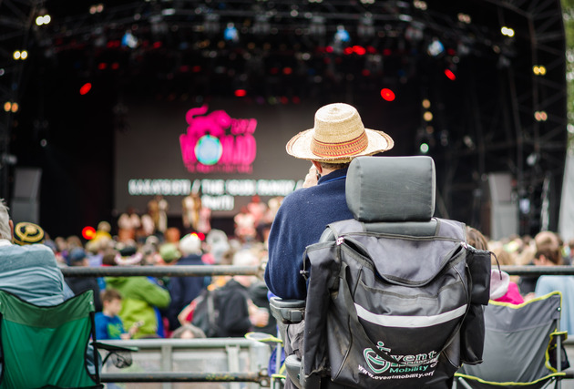 Wheelchair user concert feature