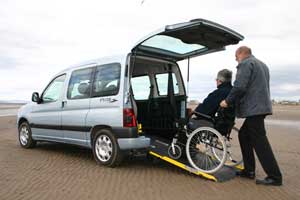 Make Tracks to Donington1