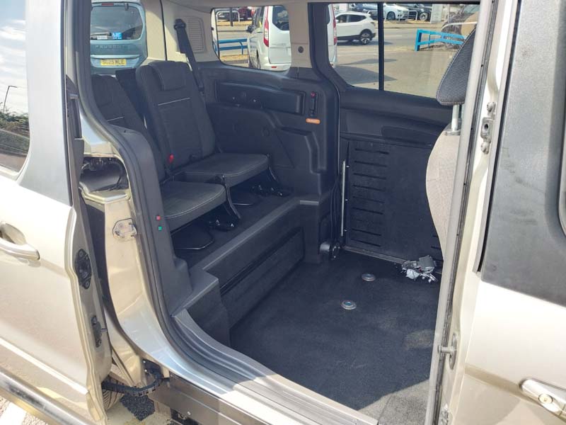 Ford Tourneo Connect BC18SPV
