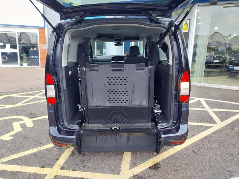 Ford Tourneo Connect MJ24XNU