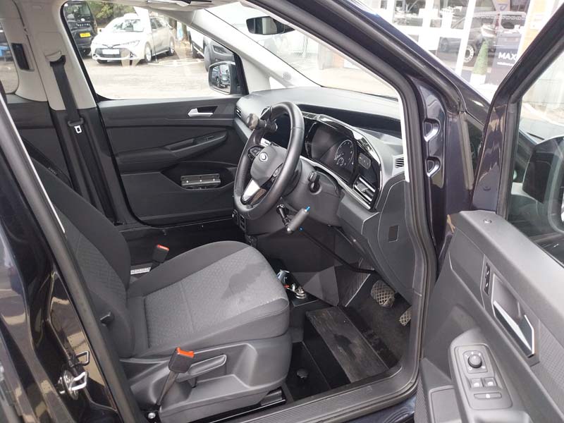 Ford Tourneo Connect MJ24XNU
