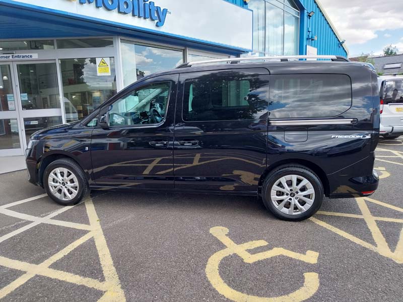 Ford Grand Freedom RE