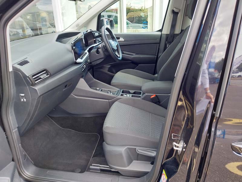 Ford Grand Freedom RE