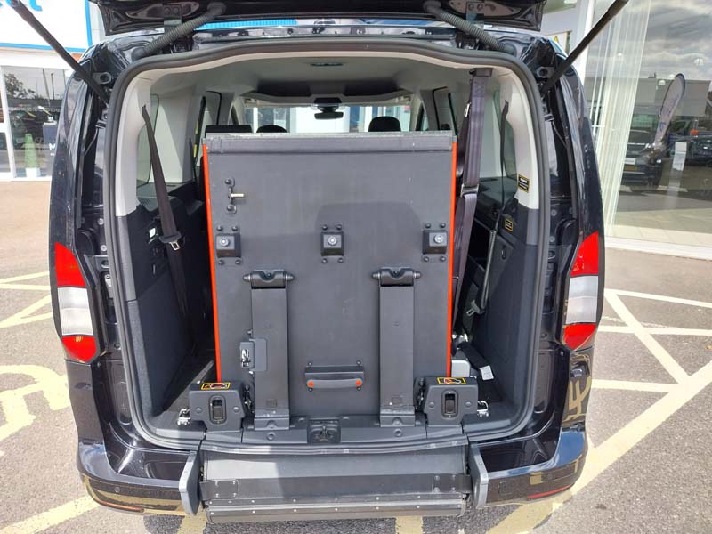 Ford Grand Freedom RE