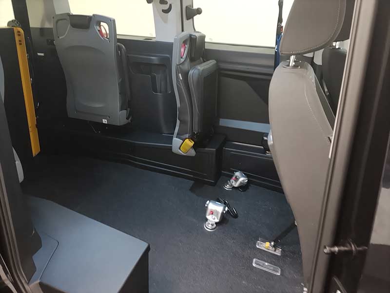 Ford Connect Grand WG75TKV