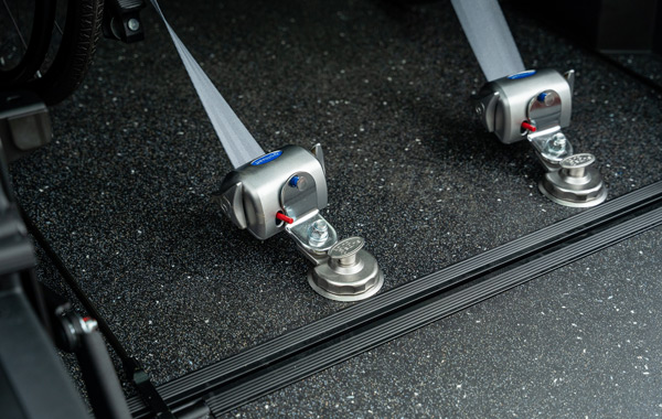 Citroen Lunar rear restraints
