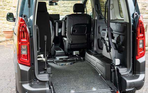 Citroen Lunar internal wheelchair channel