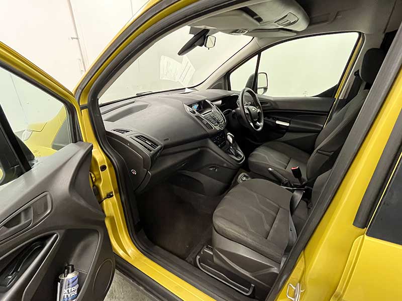 Ford Grand Freedom RS