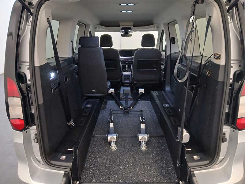 Ford Grand Freedom RE