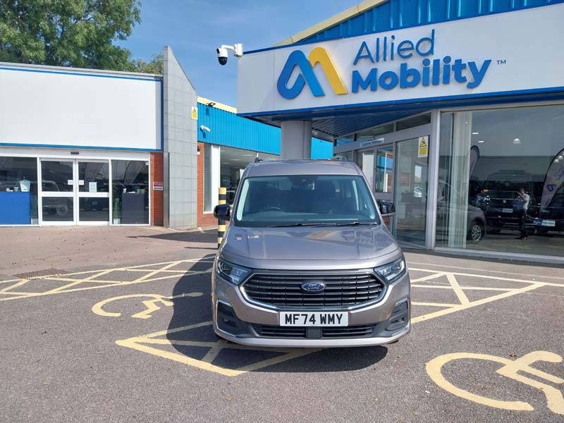 Ford Tourneo Connect RS