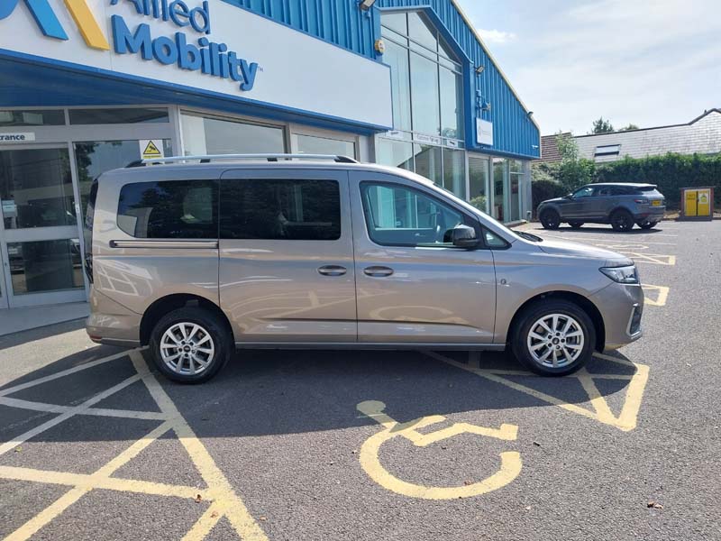 Ford Tourneo Connect RS