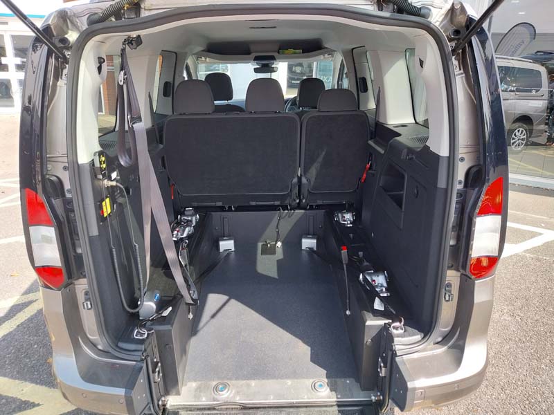 Ford Tourneo Connect RS